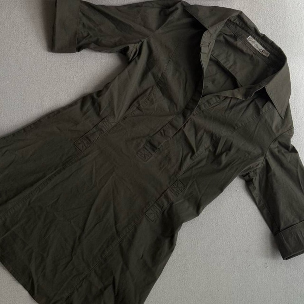 dark olive earthy green y2k vintage long line button up henley style shirt